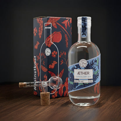 ÆTHER Gin Geschenkset mit Verpackung + Ausgießer